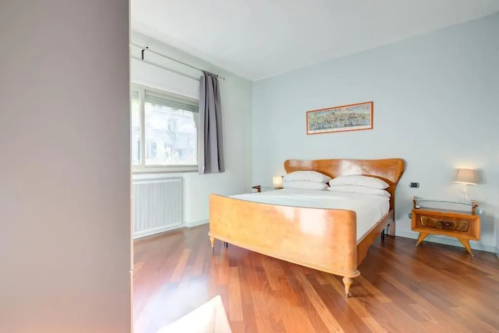 Appartamento Incantevole Nel Verde Napoli 0*,  Italien