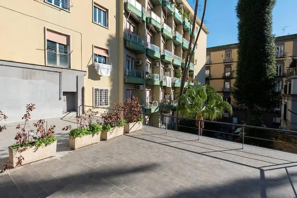 Appartamento Incantevole Nel Verde Naples